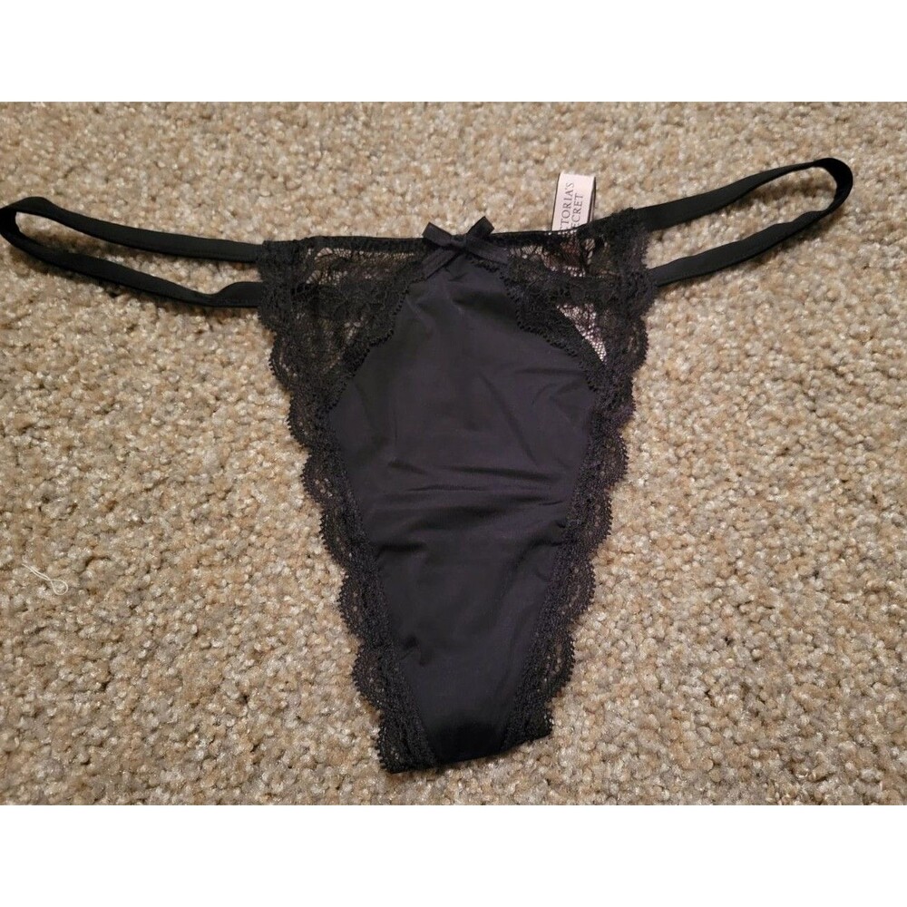 Victorias Secret panty lace v string black large
